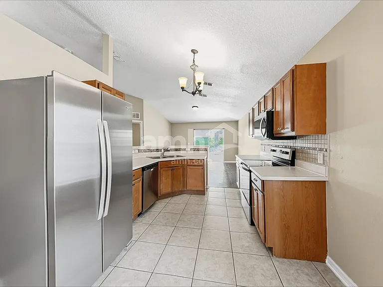 312 Azores Pl — Photo 4