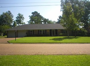 5826 Kings Pl, Jackson, MS 39211