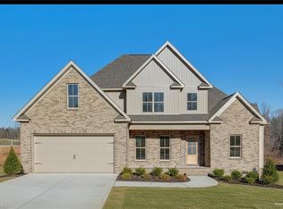 101 Shady Spring Dr, Reidsville, NC 27320