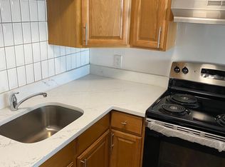 170 Knox St APT 1, Albany, NY 12208