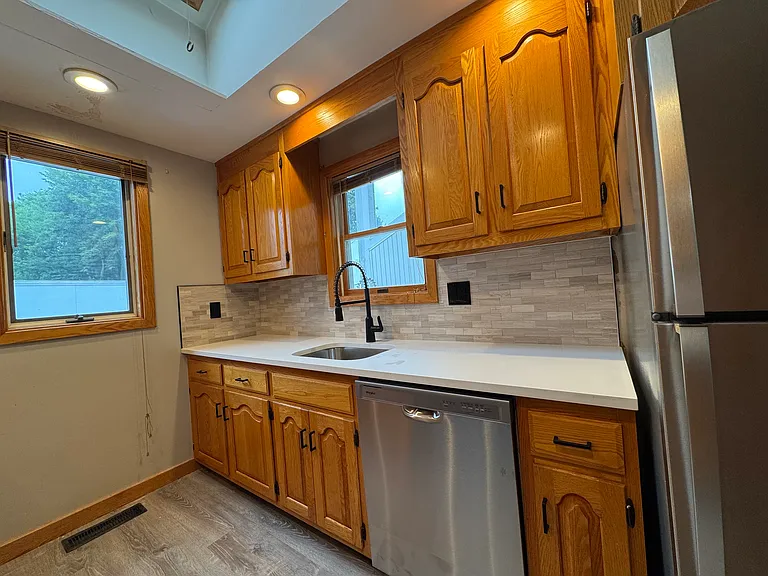 149 Broad St #1 — Photo 6