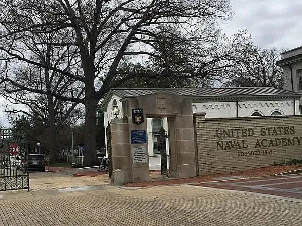 2 Maryland Avenue