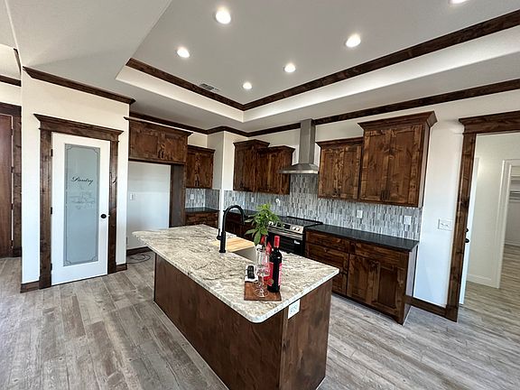 4th image of 9794 Grey Wolf Ln