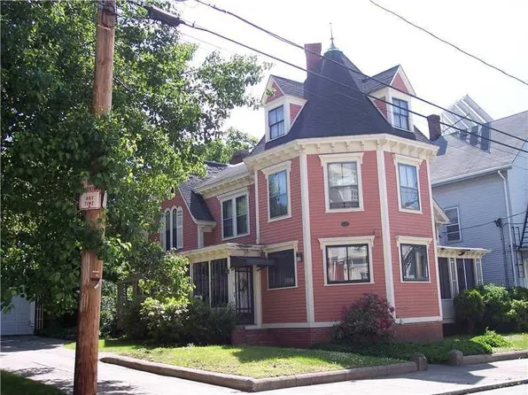 79 Olive St, Central Falls, RI 02863