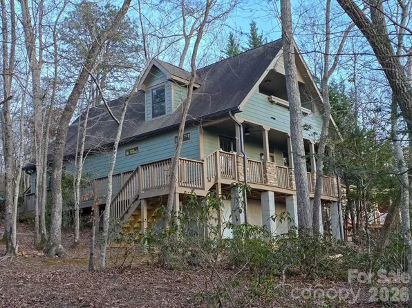 10 McMurray Ln, Black Mountain, NC 28711
