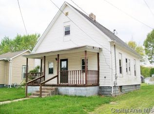 723 S Wyandotte St, Taylorville, IL 62568