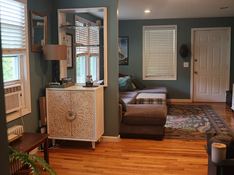 610 S Elm St — Photo 4