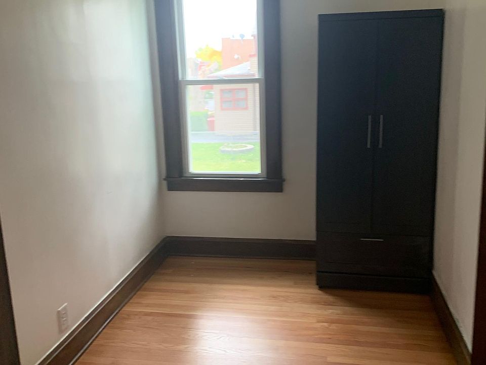 1st image of 814 N 21st Ave
