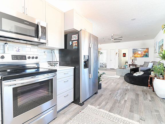 5th image of 1030 E Canyon Dr