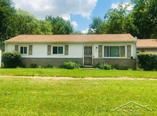1251 E Outer Dr, Saginaw, MI 48601