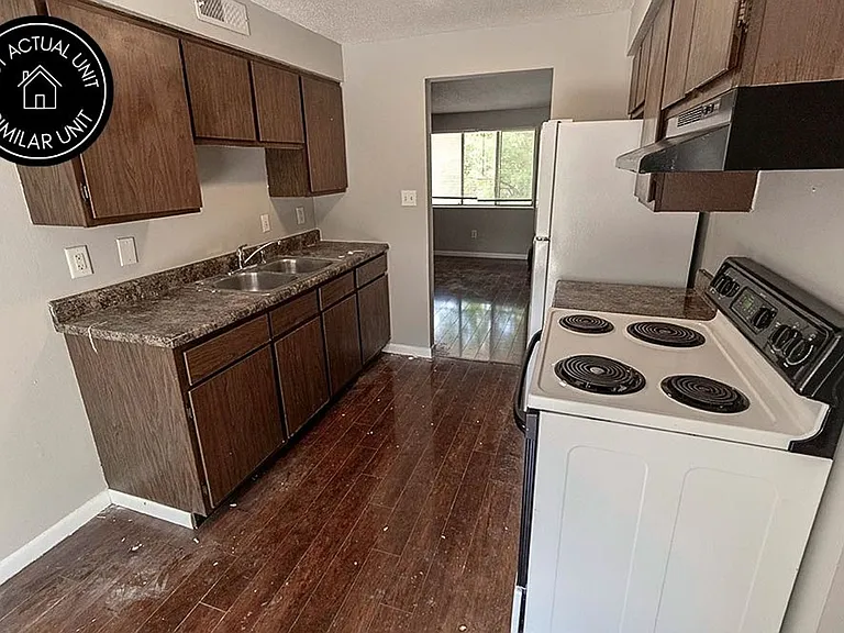 1309 N Golf Blvd #A — Photo 7