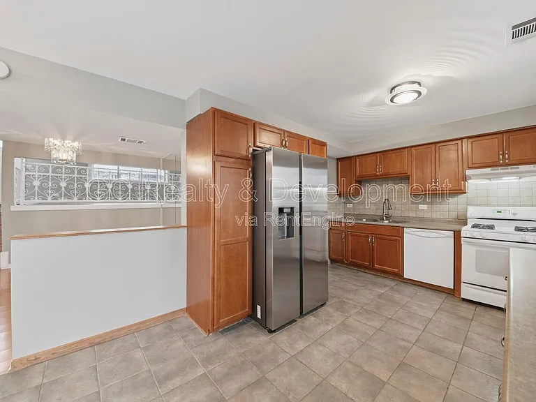 9517 Terrace Pl — Photo 10