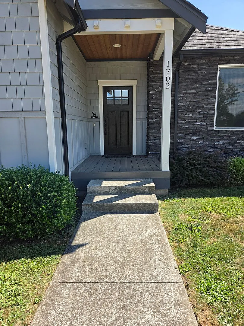 1702 Aaron Dr *50% Off One Months Rent!! — Photo 2