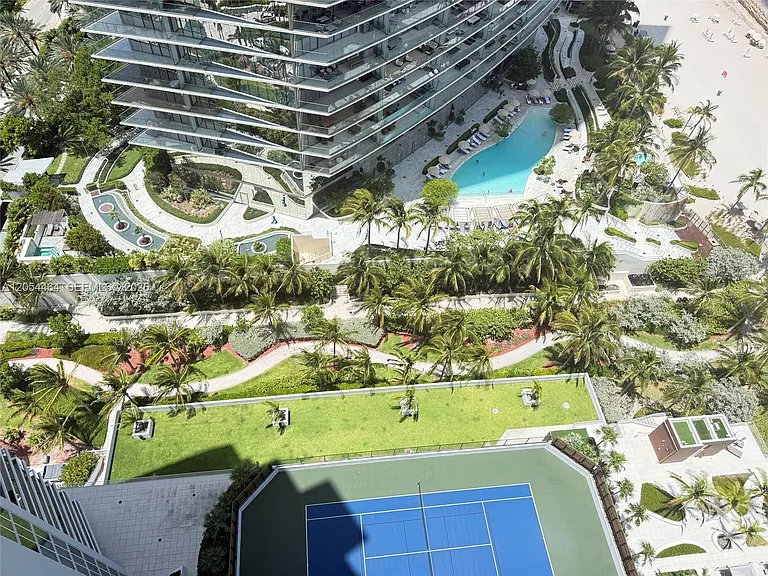 18911 Collins Ave #2502 — Photo 11