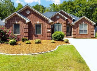 12 Crystalwood Dr, Little Rock, AR 72210