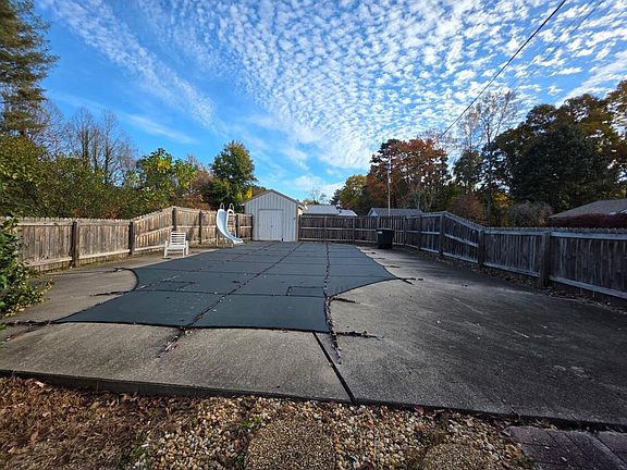 5th image of 395 Mountain View Rd