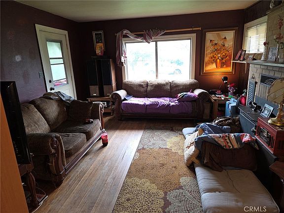 2nd image of 300 Chestnut Ave