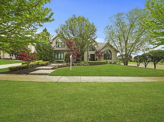 2nd image of 15547 Glenlake Dr