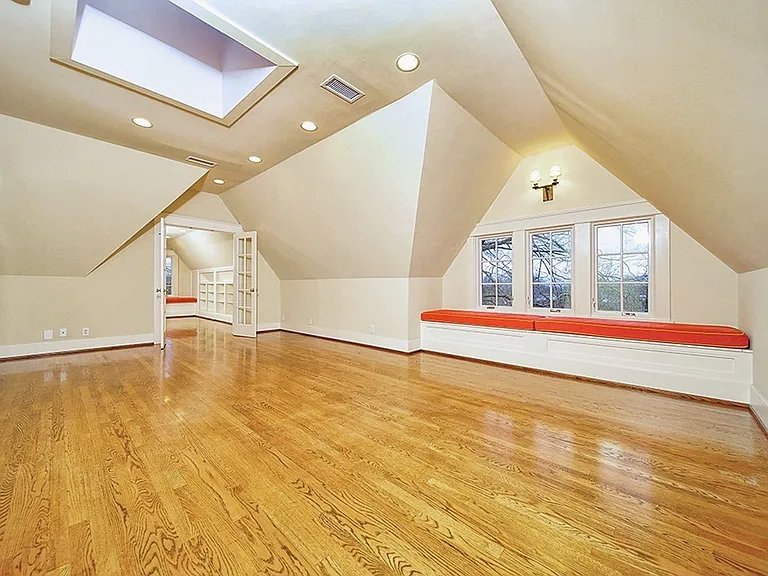 3944 Woodlawn Dr — Photo 34
