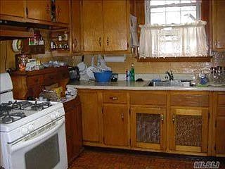 4th image of 174 Fairlawn Ave