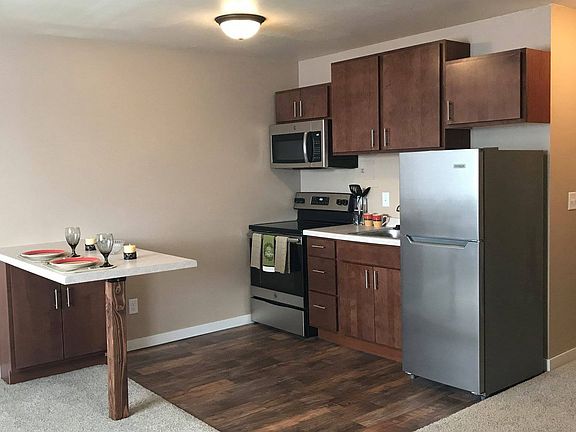 5th image of 102 N Franklin St APT 111