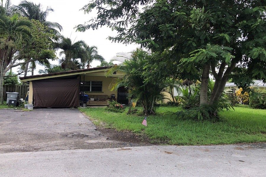 1st image of 1800 SW 2nd Ave