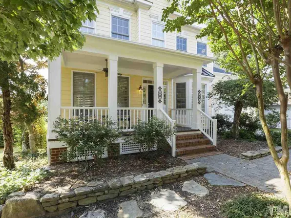 102 Parkridge Ave, Chapel Hill, NC 27517