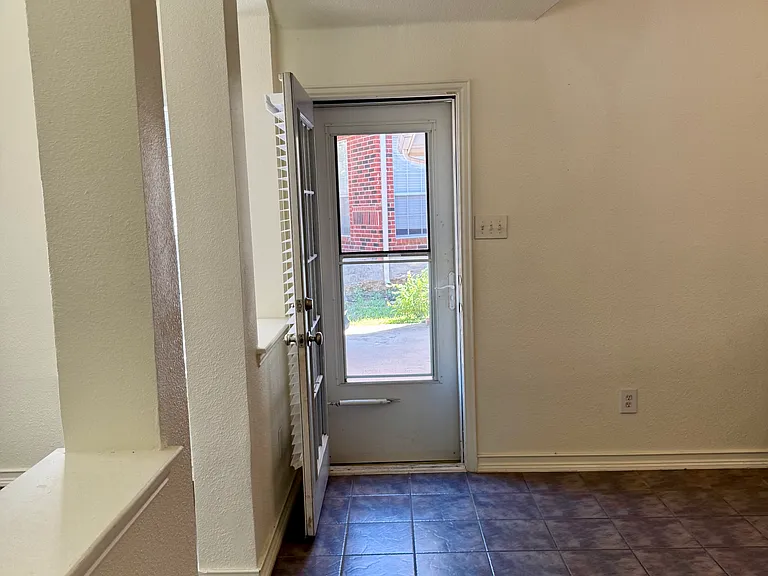 555 Southridge Way #555 — Photo 22