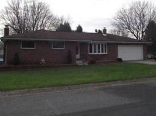 4100 Birch Dr, Bethlehem, PA