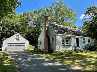 6 Country Ln, Maynard, MA 01754