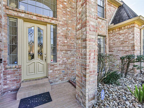 3rd image of 12319 Moorcreek Dr