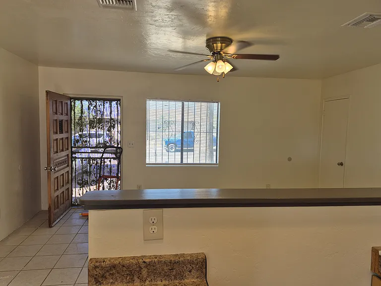 2810 E Norton Vis — Photo 12