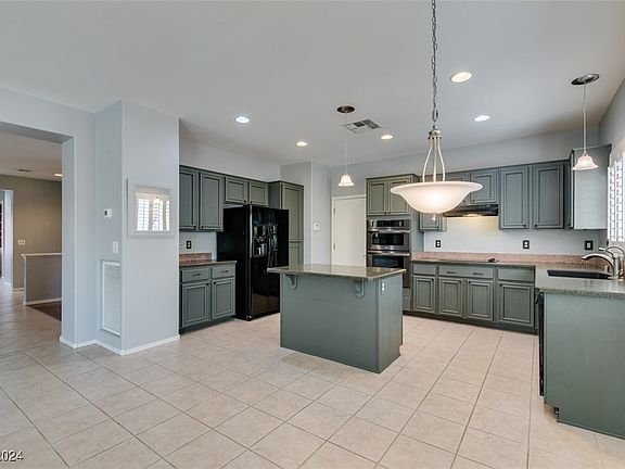 3rd image of 3019 Stratmoor Hills Ave