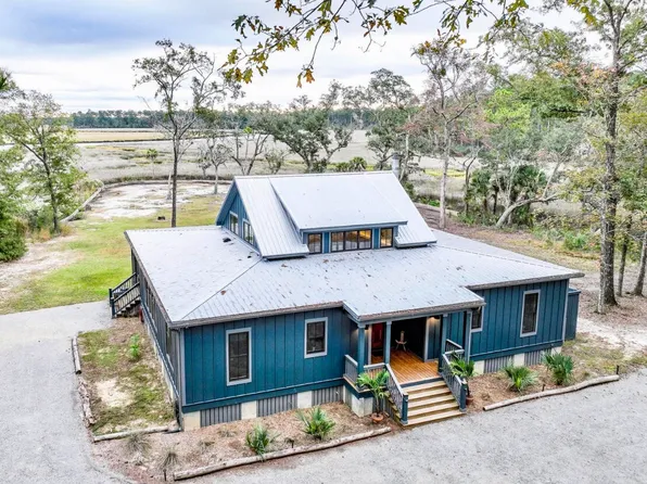 200 Tilly Point Way, Green Pond, SC 29446