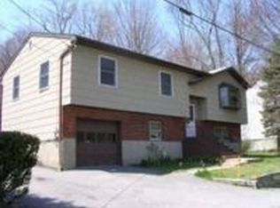 13 Wykagyl Ct, Carmel, NY 10512