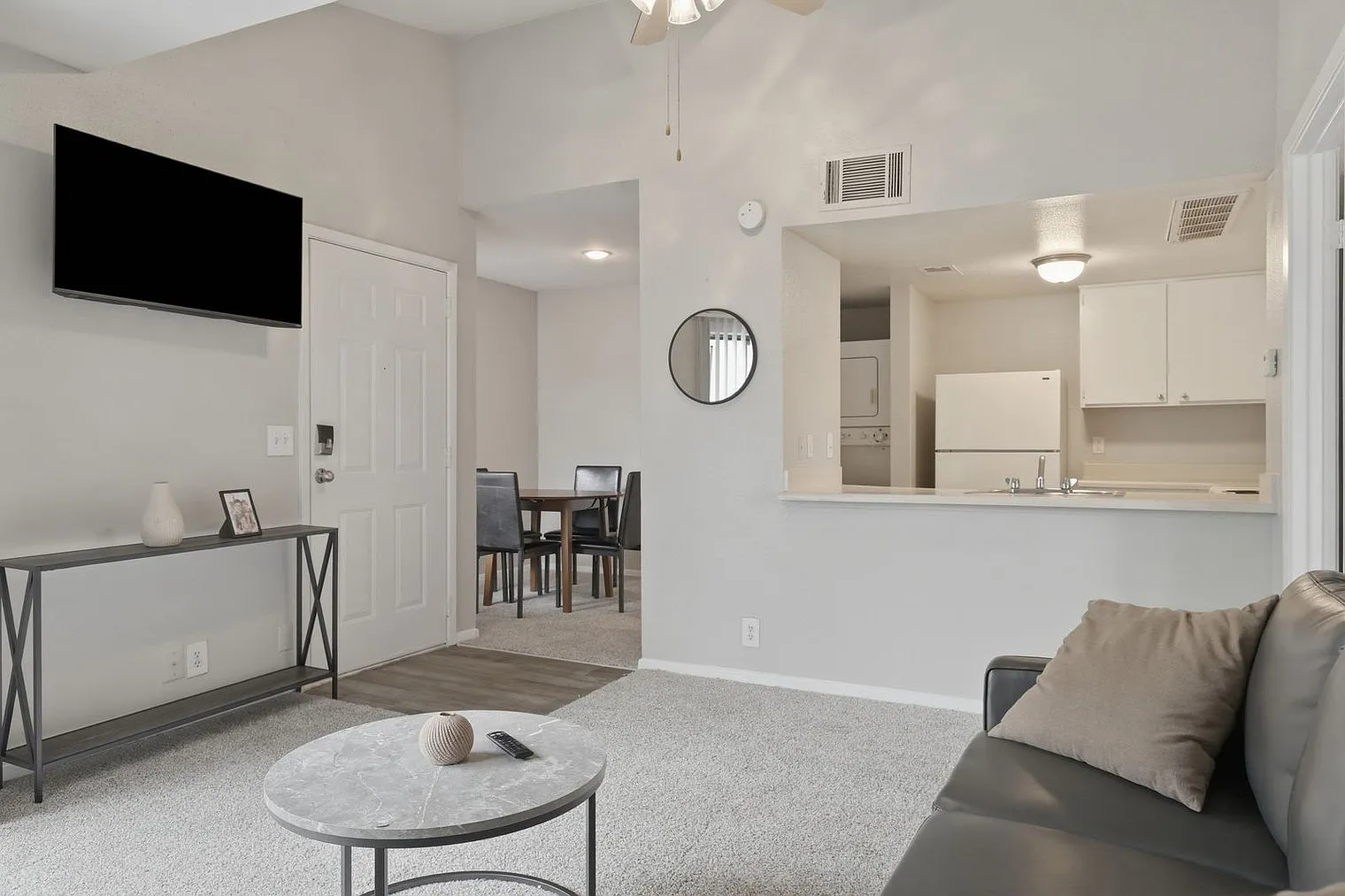 1 bed, 1.0 bath, 10301 sqft, $2,235 — Photo 1
