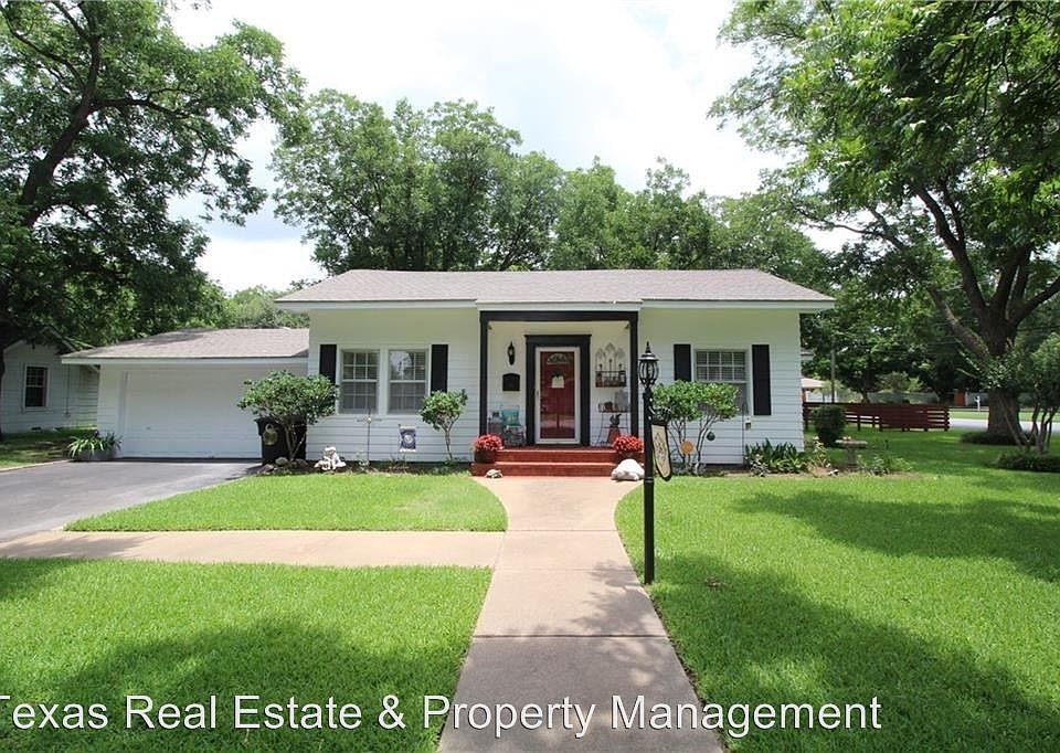 1st image of 619 Bellevue Dr