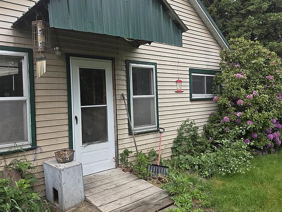 3rd image of 75 W Railroad St