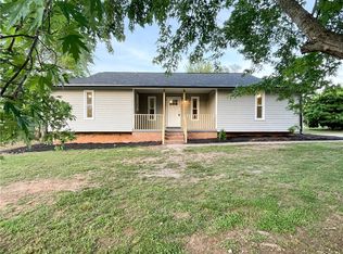 101 Sequoia Ct, Easley, SC 29640