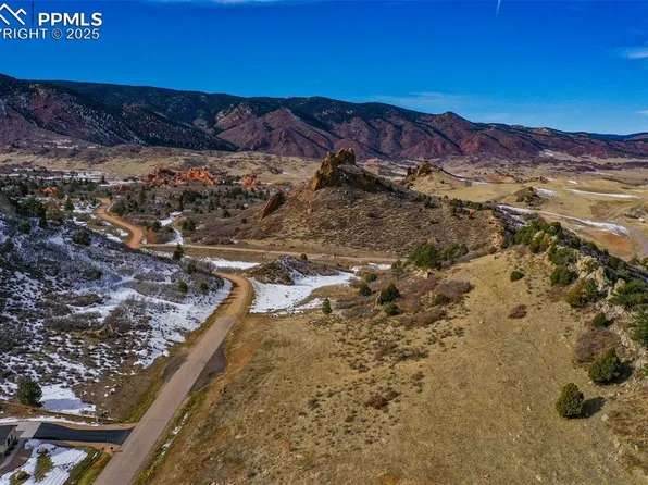 5741 Country Club Dr, Larkspur, CO 80118