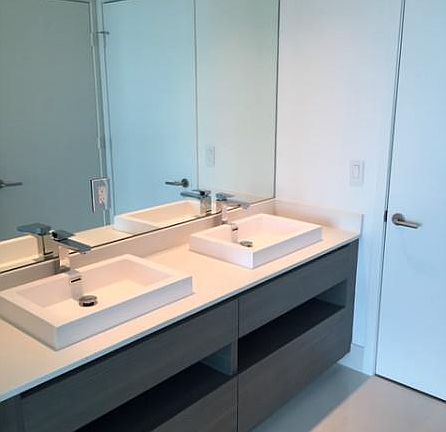 4th image of 460 NE 28th St APT 804