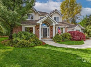 2921 E Rivernest Ct, Boise, ID 83706