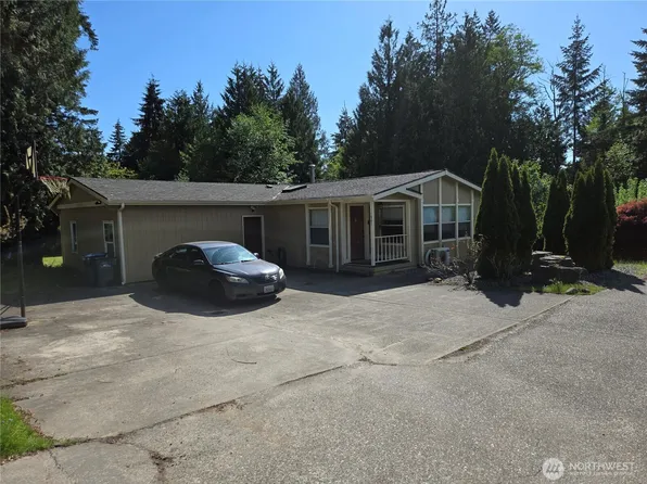 1901 Rocky Point Road, Bremerton, WA 98312