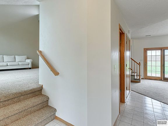 5th image of 16422 Ames Ave