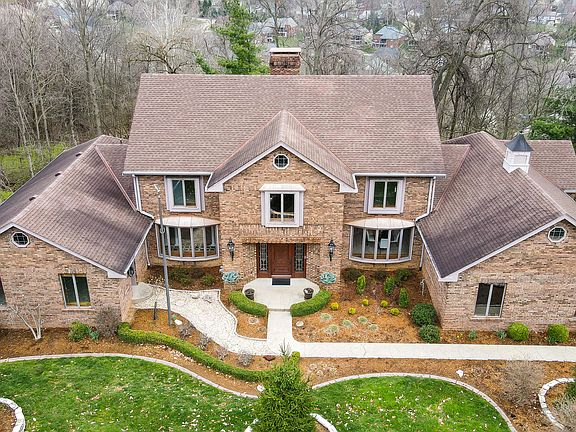 5th image of 16 Linden Hill Dr