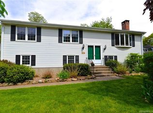 153 Gannet Dr, Southington, CT 06489