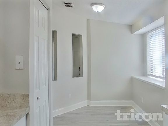 5th image of 8127 Creedmoor Dr