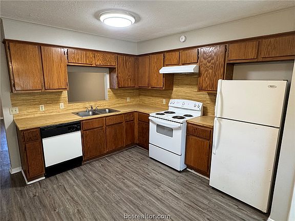 5th image of 2000 Monito Way #D