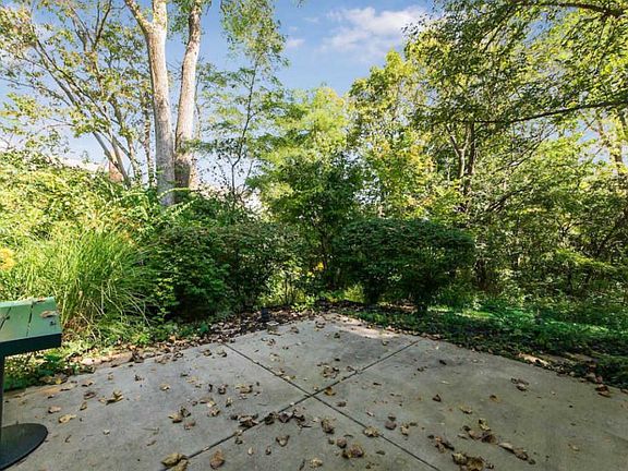 5th image of 5350 Crossing Ln