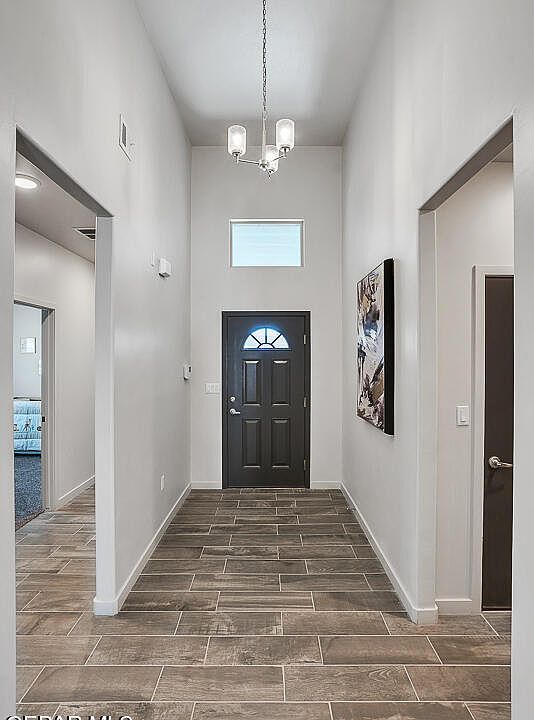 1st image of 216 Farnborough St